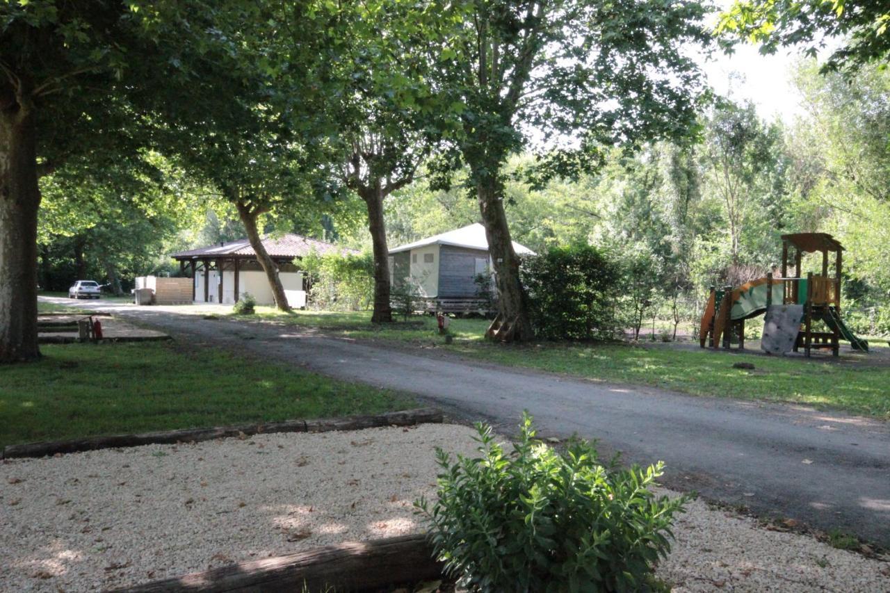 Camping L'Ilot Du Chail Sansais Kültér fotó