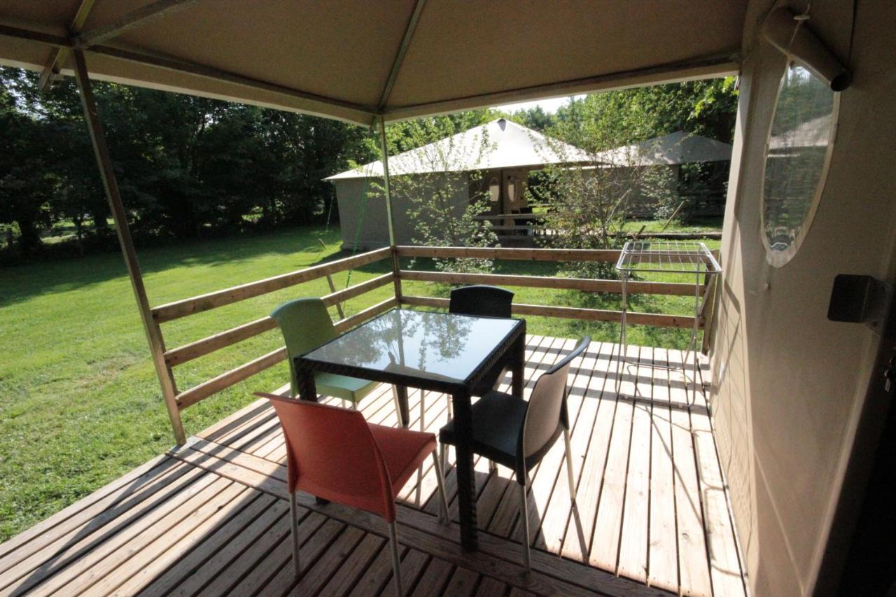 Camping L'Ilot Du Chail Sansais Kültér fotó