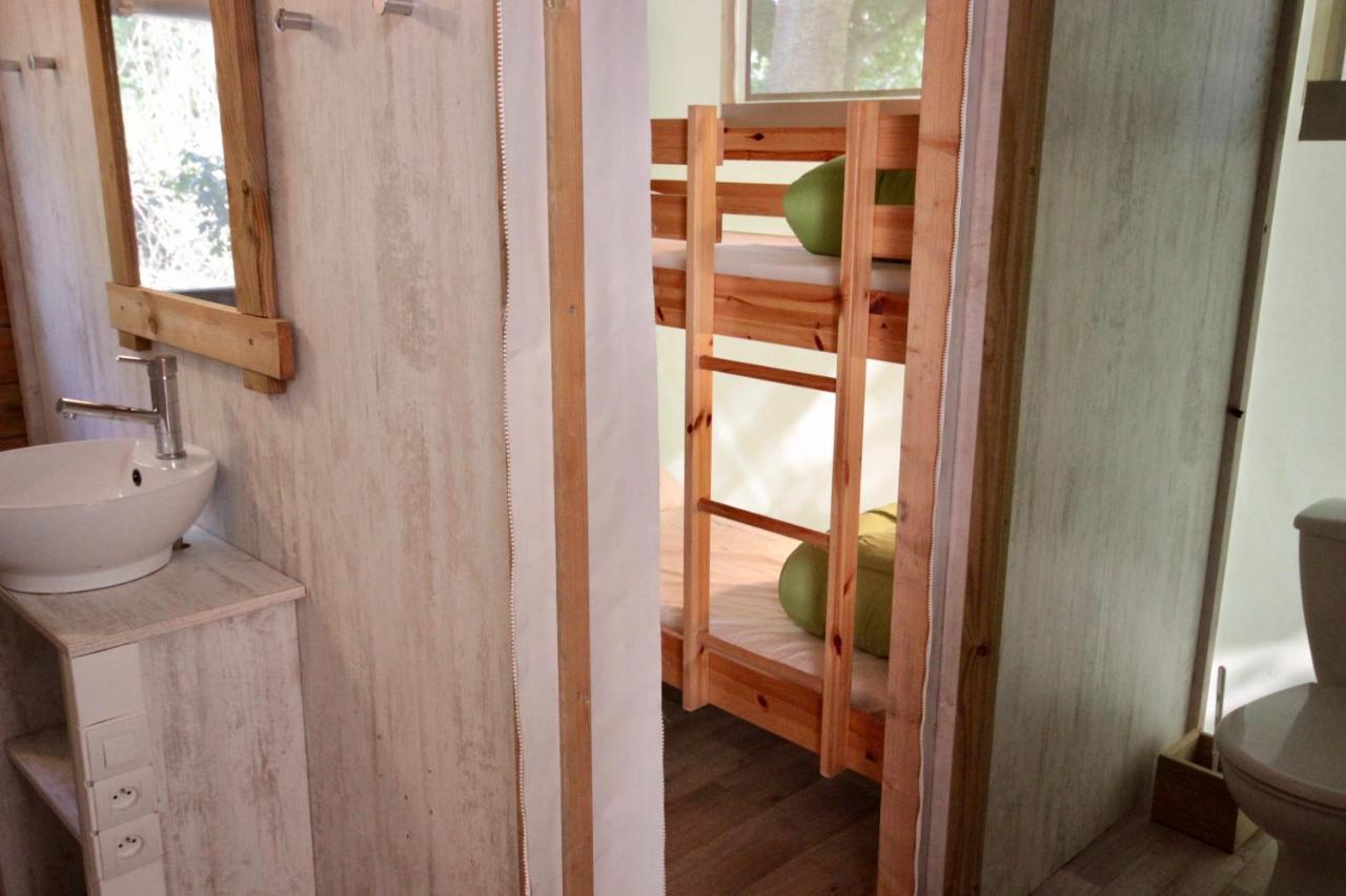 Camping L'Ilot Du Chail Sansais Kültér fotó