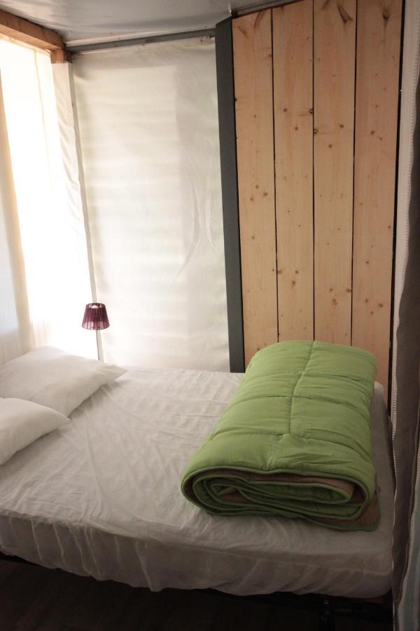 Camping L'Ilot Du Chail Sansais Kültér fotó
