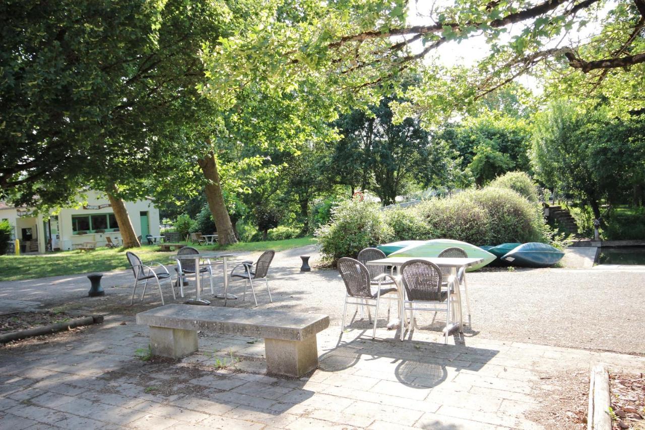 Camping L'Ilot Du Chail Sansais Kültér fotó