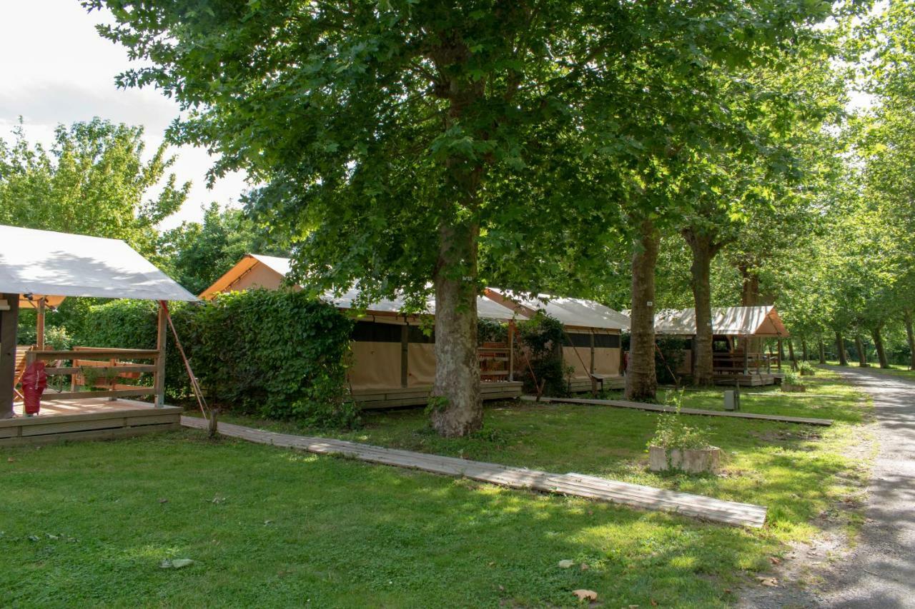 Camping L'Ilot Du Chail Sansais Kültér fotó