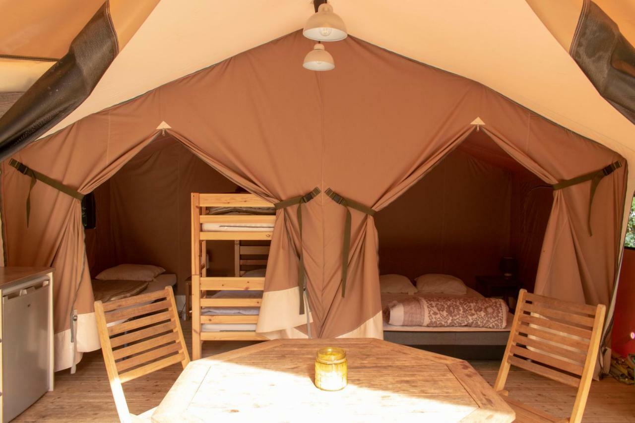 Camping L'Ilot Du Chail Sansais Kültér fotó